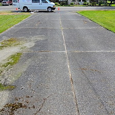 DRIVEWAY-CLEANING-IN-MARYSVILLE-WA-1 4