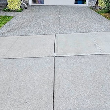 DRIVEWAY-CLEANING-IN-MONROE-WA 3