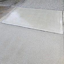 DRIVEWAY-CLEANING-IN-MONROE-WA 1