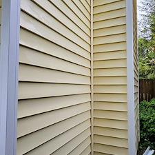 HOUSE-WASHING-VINYL-SIDING-IN-LYNNWOOD-WA 2