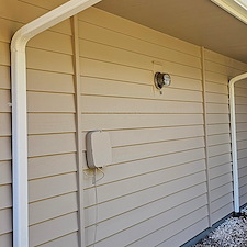 LOW-PRESSURE-HOUSE-WASH-IN-MARYSVILLE-WA 3