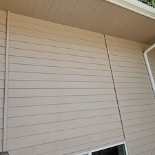 LOW-PRESSURE-HOUSE-WASH-IN-MARYSVILLE-WA 2