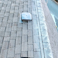 ROOF-CLEANING-IN-LYNNWOOD-WA 2